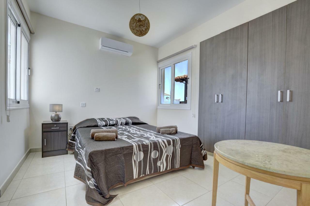 Nissi Palms Villa Ayia Napa Bagian luar foto