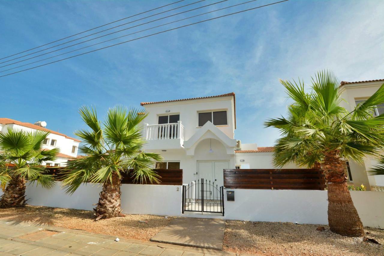 Nissi Palms Villa Ayia Napa Bagian luar foto