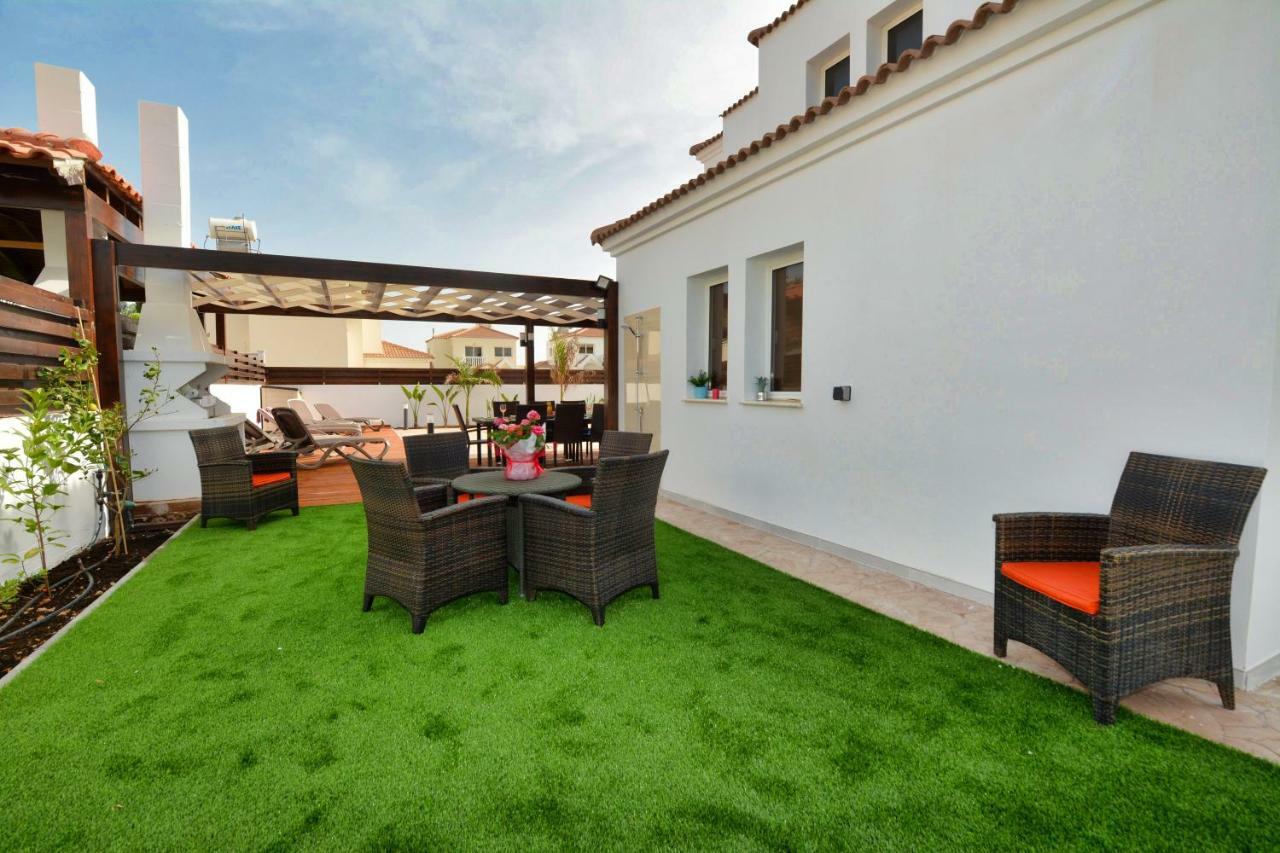 Nissi Palms Villa Ayia Napa Bagian luar foto